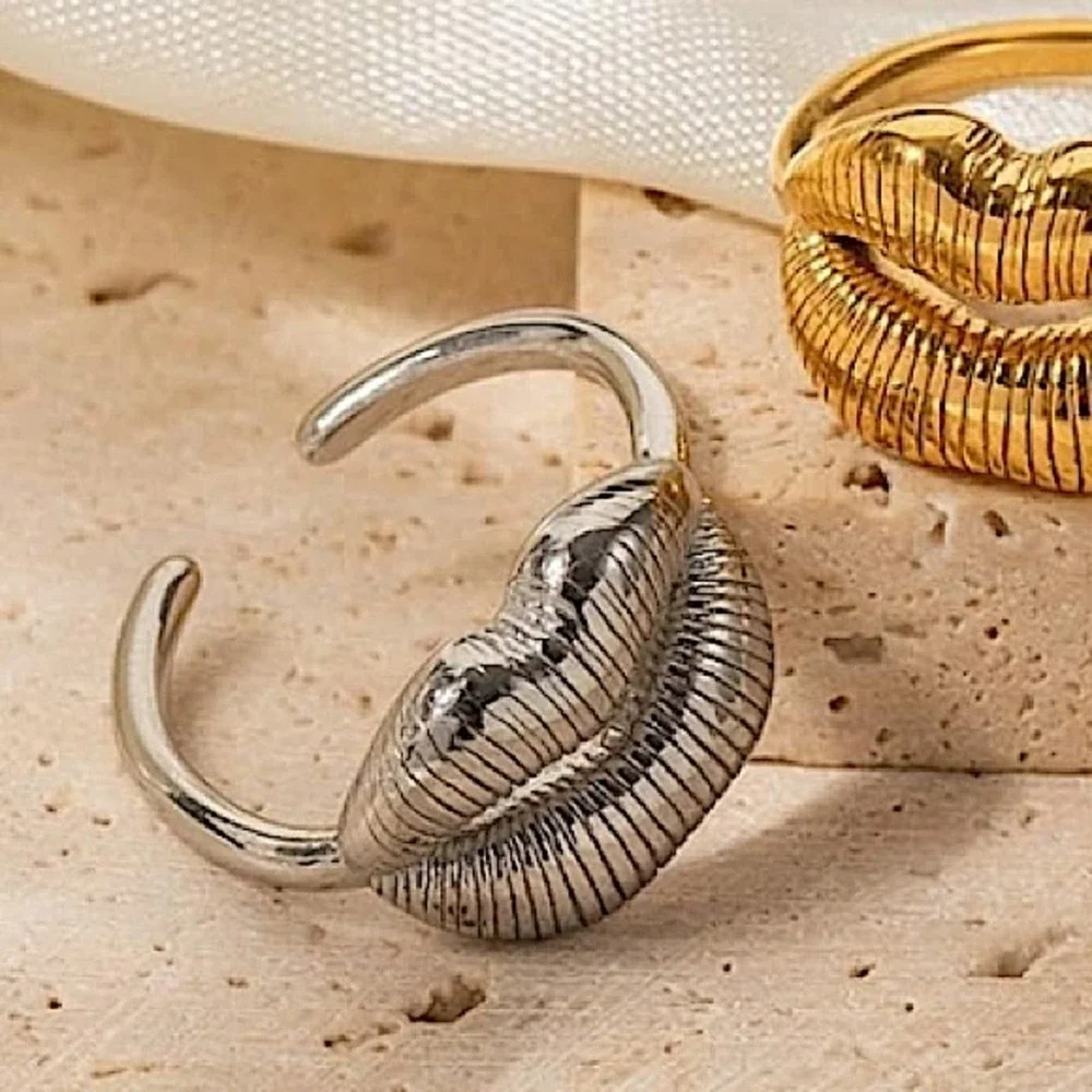 Stainless Steel Lip Resizable Ring Hip Hop Trendy